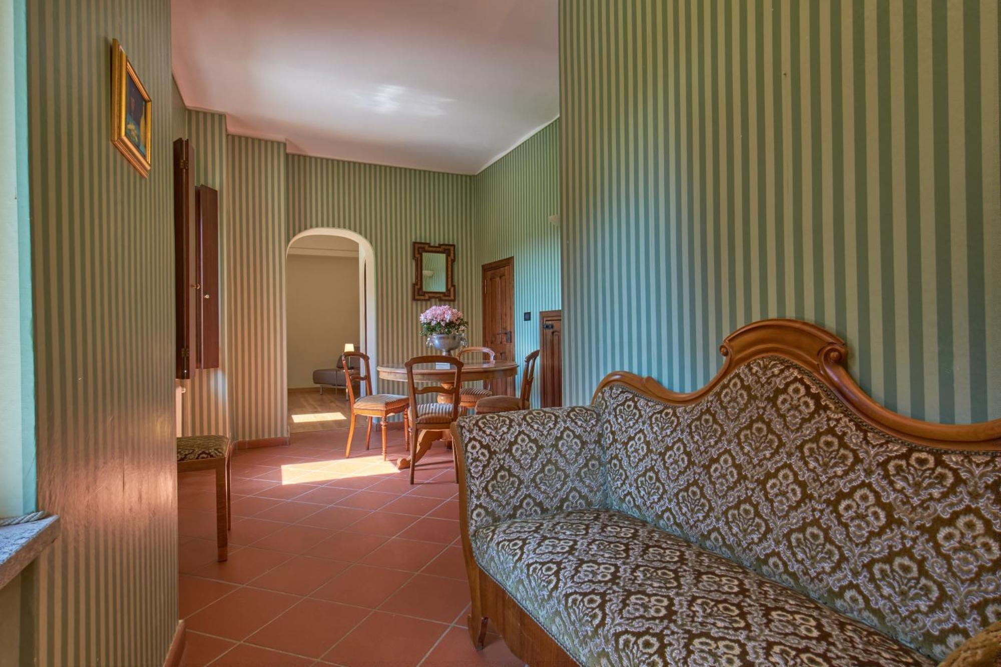 Giarvino Boutique Guest House Acqui Terme ภายนอก รูปภาพ